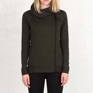 Nike Women’s Tech Fleece Cape, S